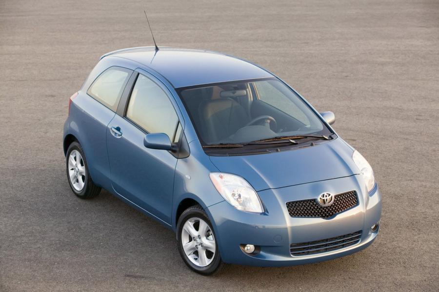  Toyota Yaris 2005 года  (фото 165 из 165)